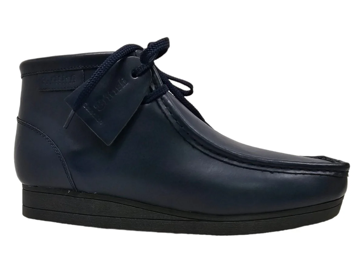 British Walkers New Castle – Dark Navy Blue Leather Men’s Chukka Boot | Deep-Tone Craft with Modern Luxe Comfort - Image 2
