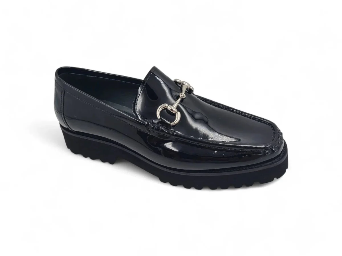 Carrucci Shoes Horse Bit Lug Sole Loafer Leather Full Leather Lining - Image 4