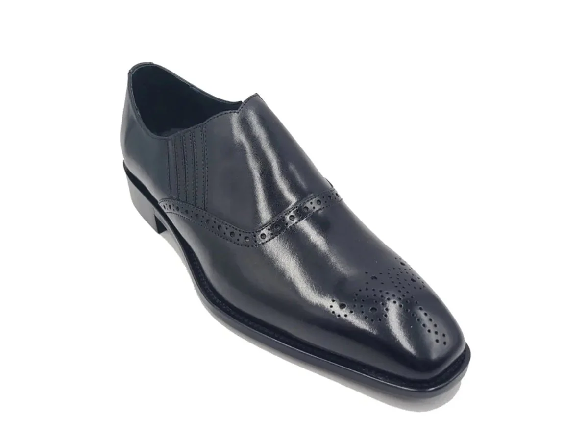 Carrucci Shoes Unknown Brand Medallion Slip On Loafer Calfskin KS509-26 - Image 7