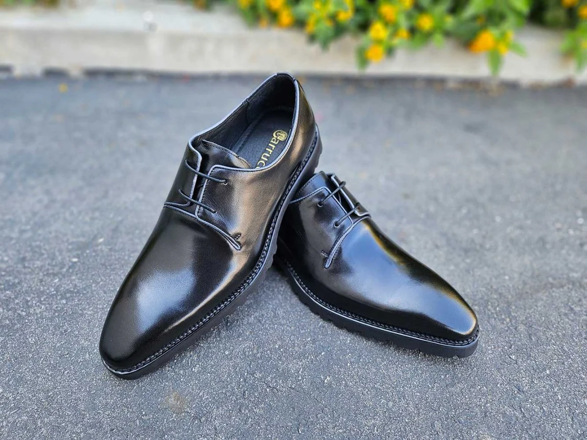 Carrucci Shoes Whole Cut Derby With Lug Sole Lightweight KS480-101 - Image 18