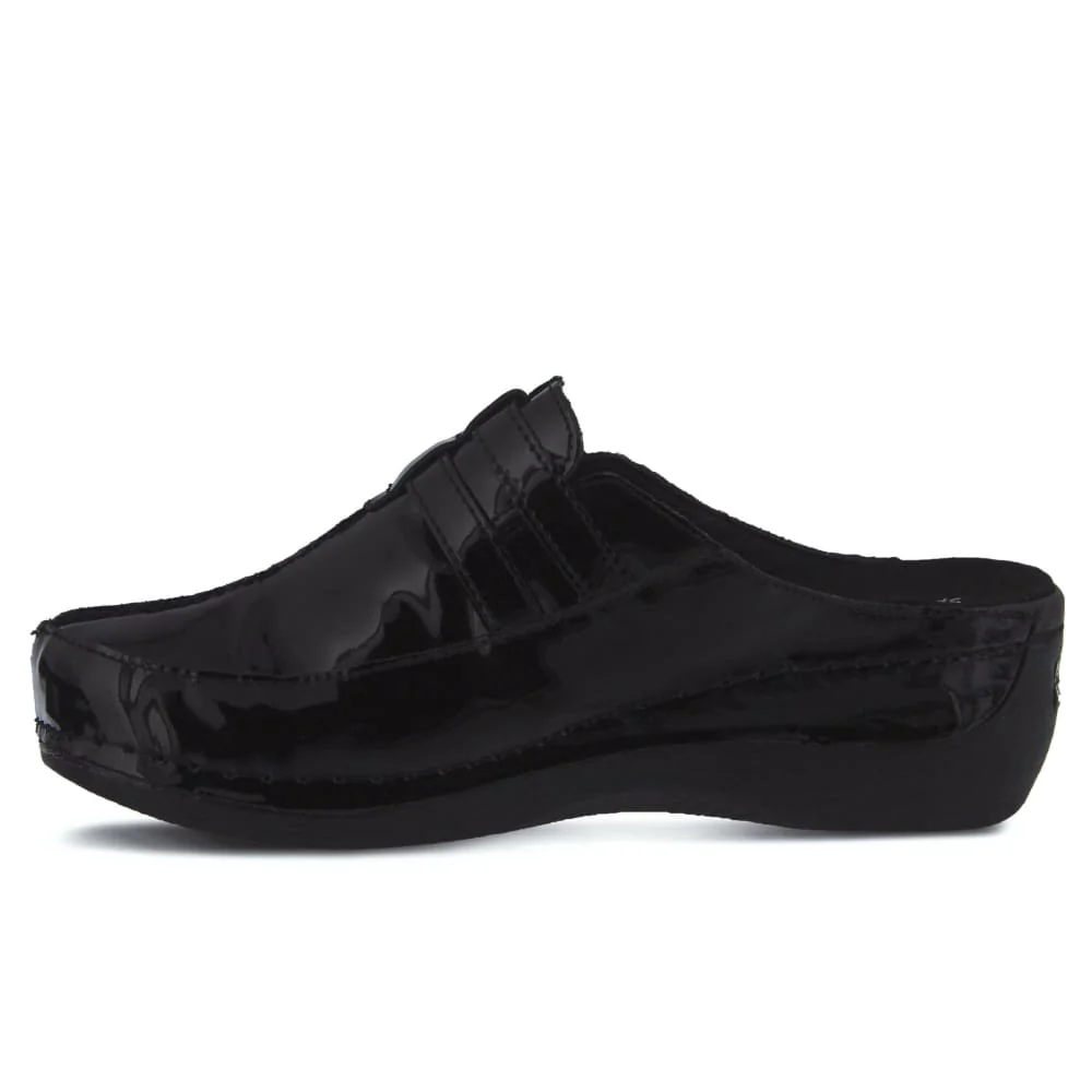 Spring Step Shoes Happy Women's Leather Slip On Clogs - Image 22