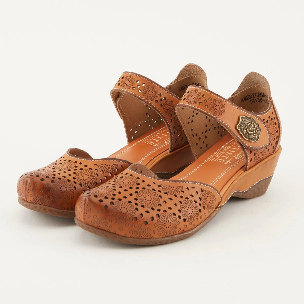 Spring Step Shoes L'Artiste Americana Women’s Leather Wedge Sandals 2" Heel