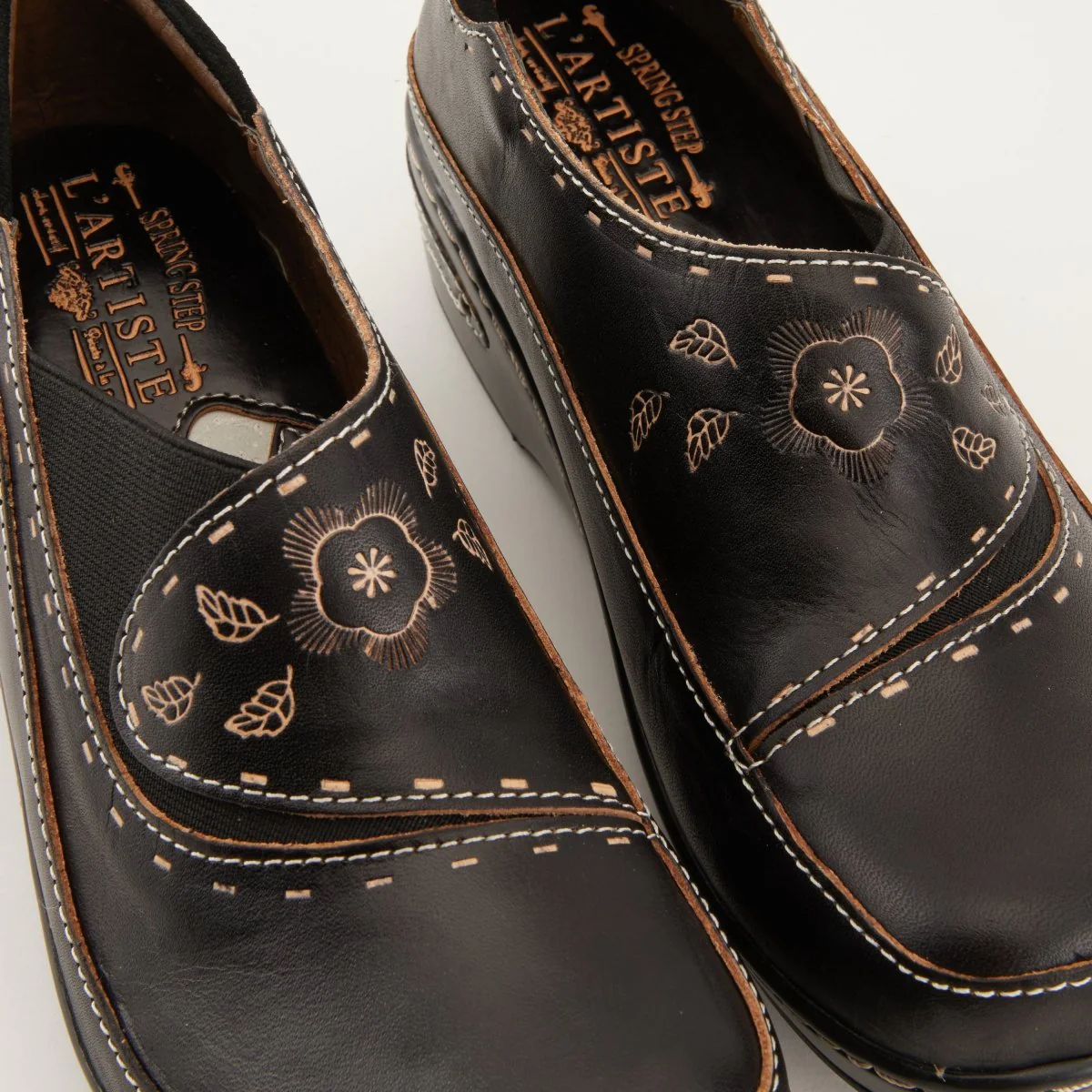 Spring Step Shoes L'Artiste Burbank Women's Hand Painted Leather Clogs - Image 45