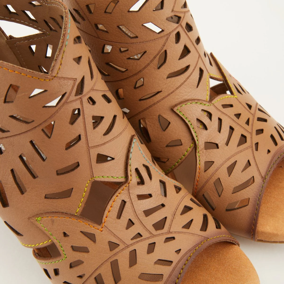 Spring Step Shoes  L'Artiste Icon Sandal Women’s Leather Neutral - Image 23