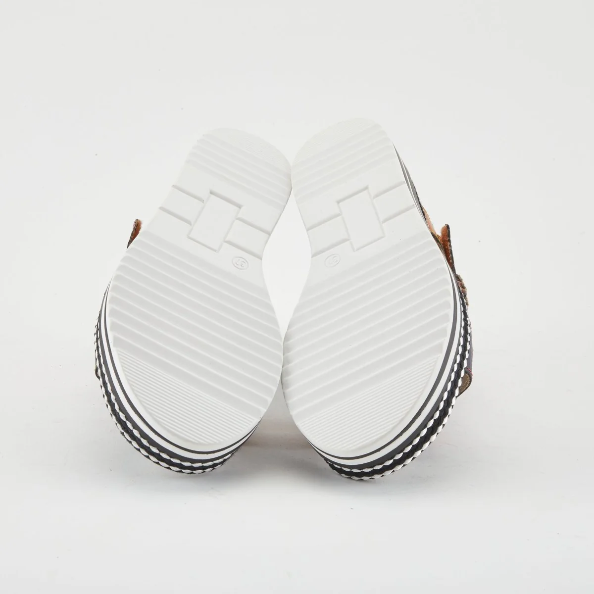Spring Step Shoes L'Artiste Laga Women’s Multicolor Leather Slingback Sandals - Image 14