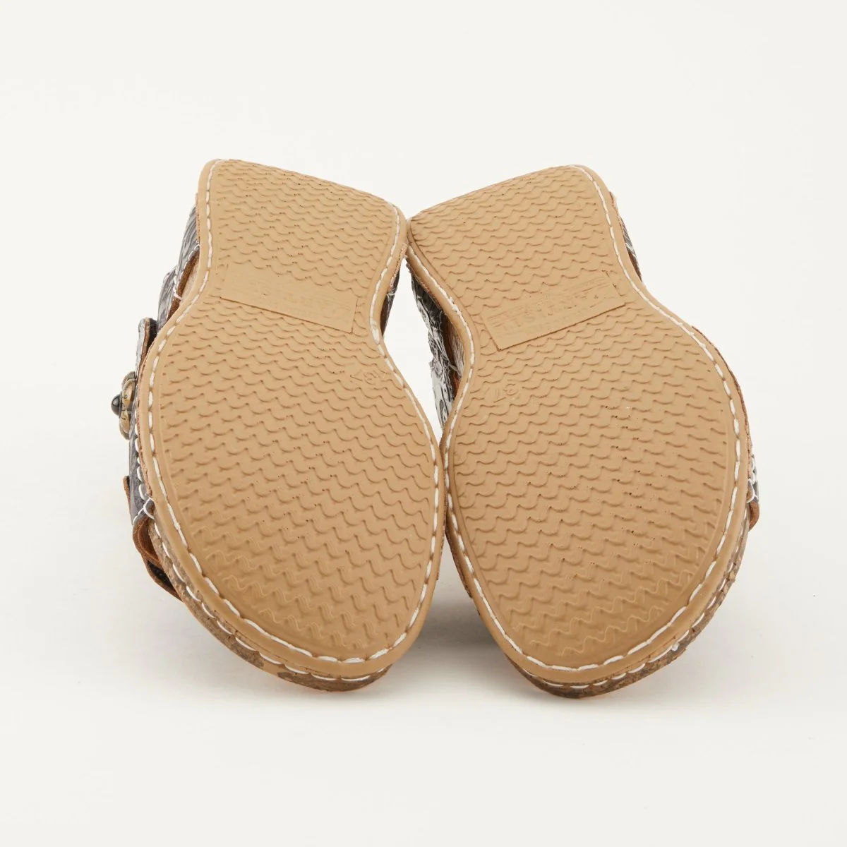 Spring Step Shoes L'Artiste Popular Women’s Leather Adjustable Sandals - Image 19